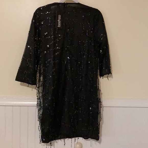 🔥NWT🔥Boohoo Sequin Tassel Shift Dress in Black - Picture 4 of 8